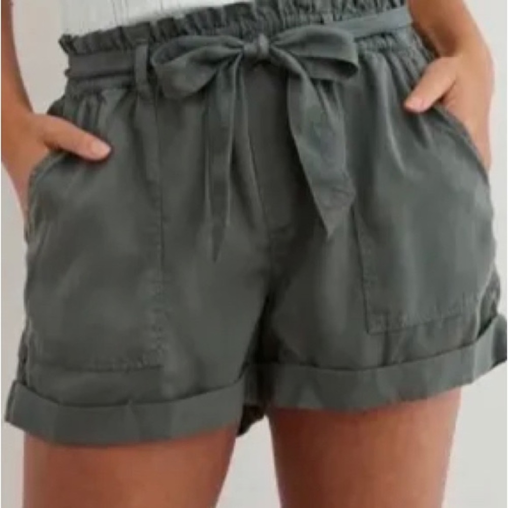 Green Paper Bag Shorts Sz M With Belted Tie